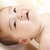 【医師監修】赤ちゃんのあせもの原因は?顔・首・背中などの症状と予防・対策法から、